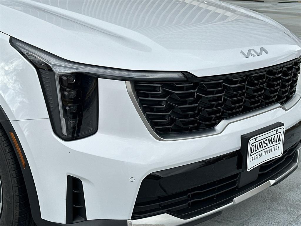 new 2026 Kia Sorento car, priced at $34,881