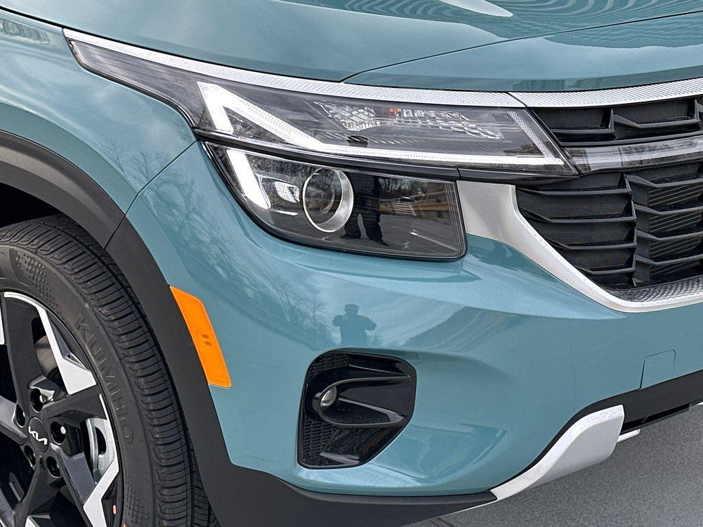 new 2026 Kia Seltos car, priced at $27,411