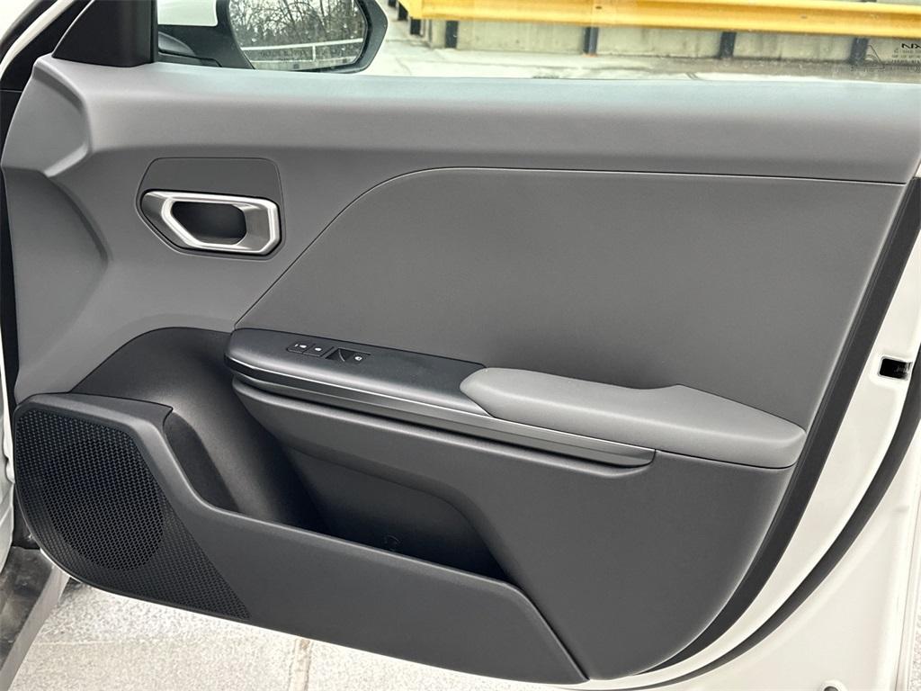 new 2025 Kia K4 car, priced at $22,777