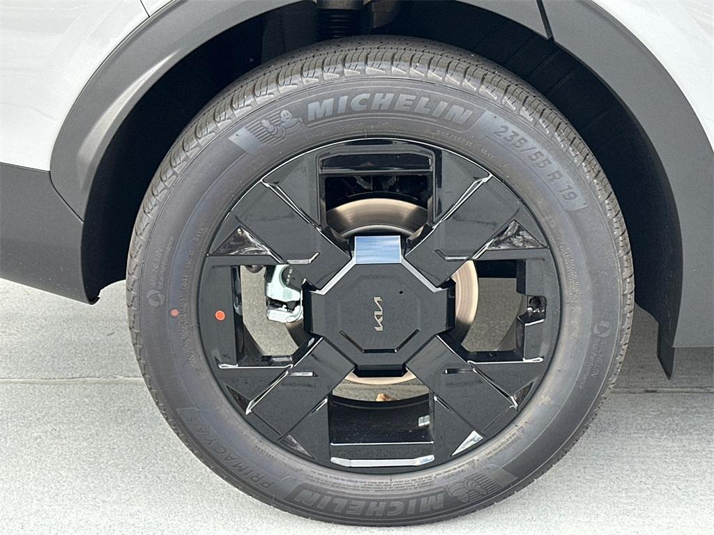 new 2026 Kia Sportage Plug-In Hybrid car, priced at $39,892