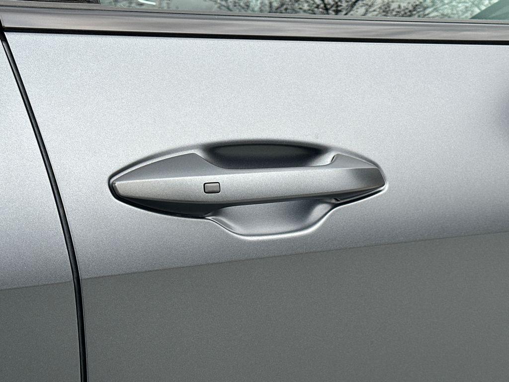 new 2026 Kia Sportage Hybrid car, priced at $34,104