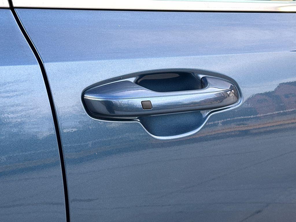 new 2026 Kia Sorento Plug-In Hybrid car, priced at $47,347