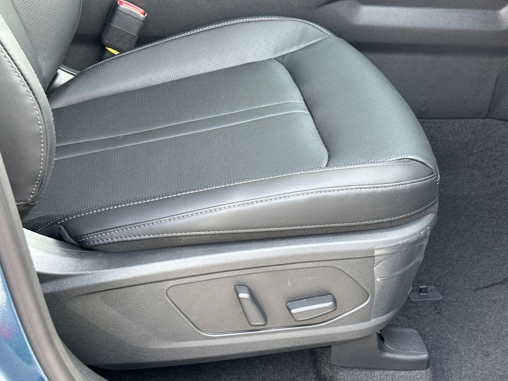 new 2026 Kia Sorento Plug-In Hybrid car, priced at $47,347