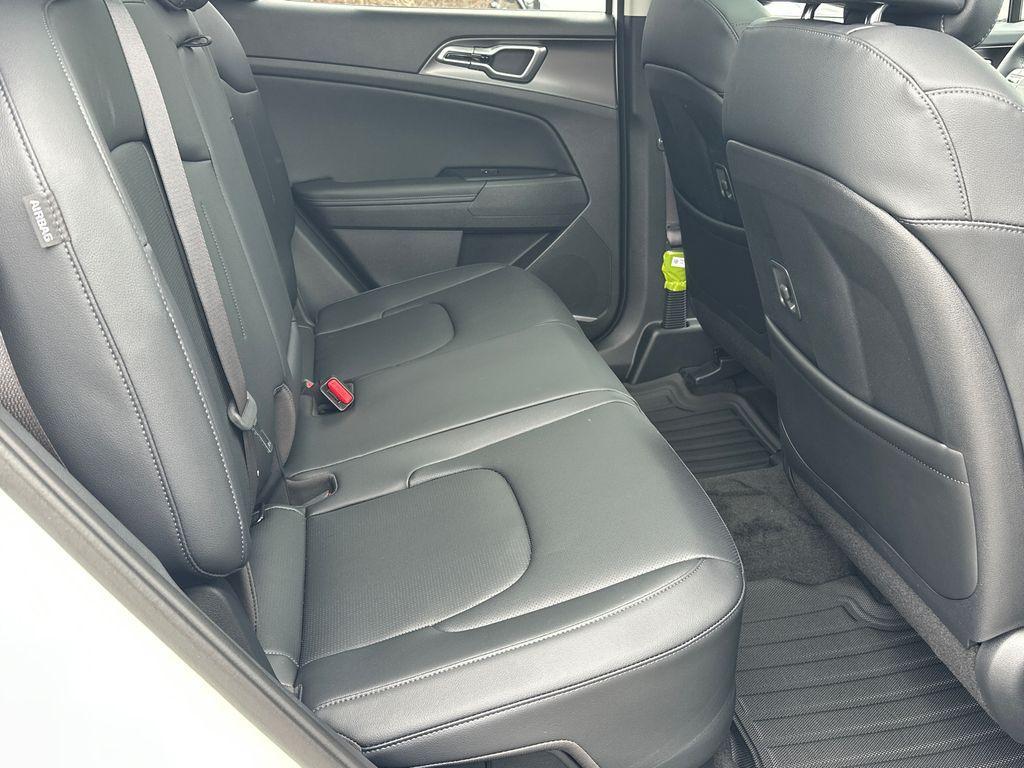 new 2026 Kia Sportage Hybrid car, priced at $34,358