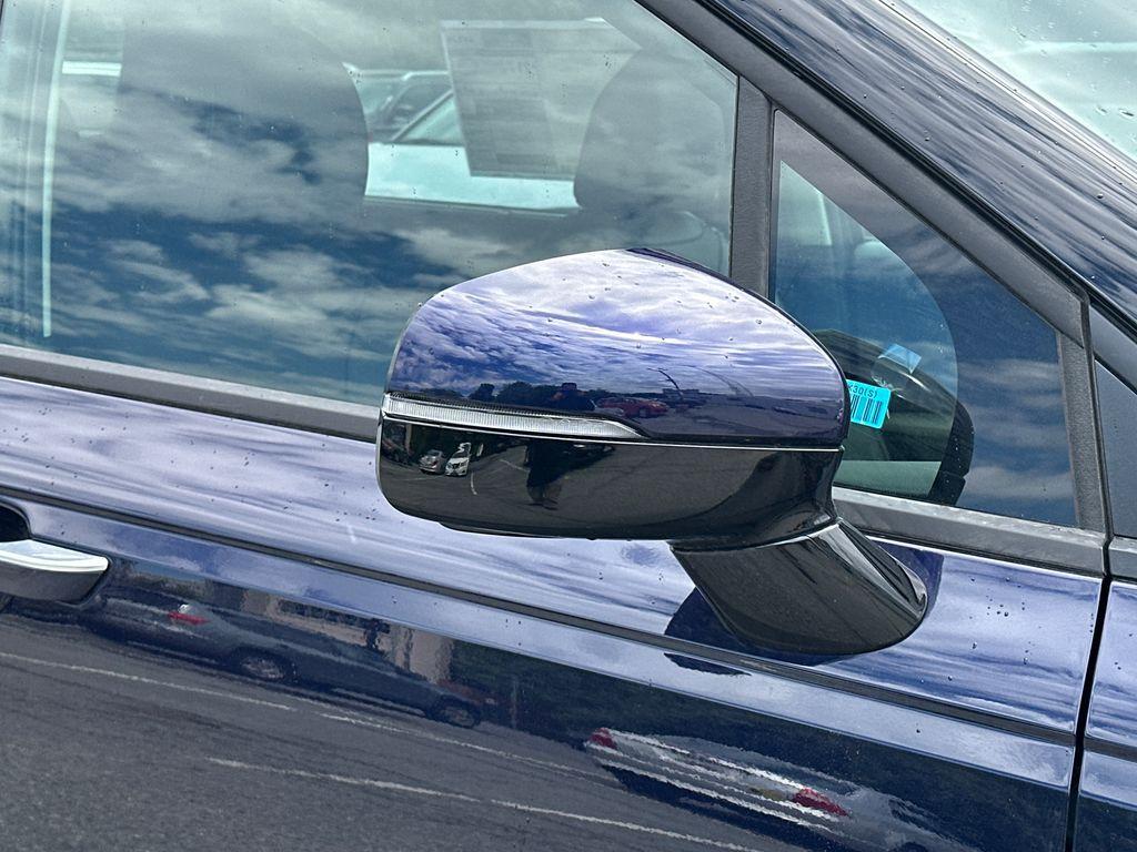 new 2026 Kia Carnival car, priced at $40,933