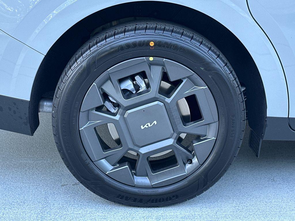 new 2026 Kia Carnival Hybrid car, priced at $42,833