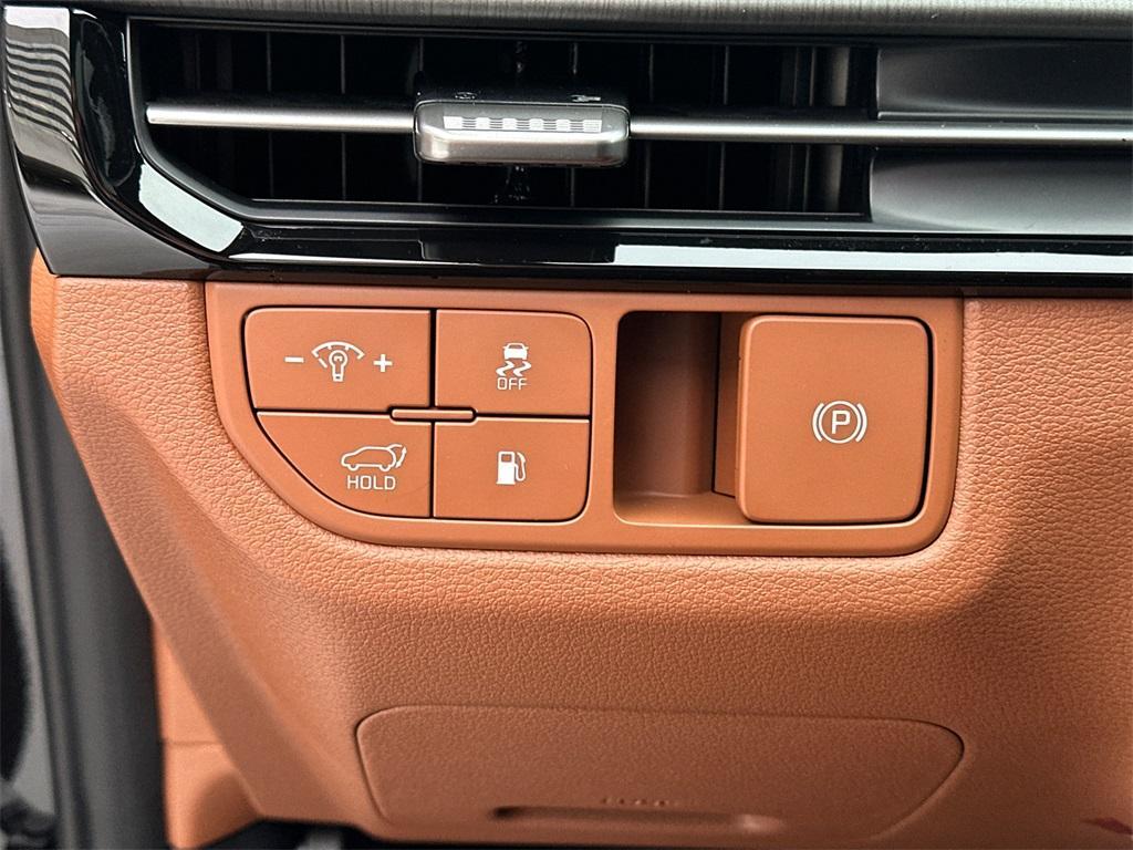 new 2026 Kia Sportage Plug-In Hybrid car, priced at $45,771