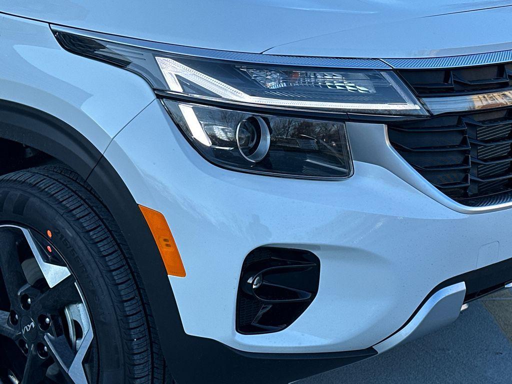 new 2026 Kia Seltos car, priced at $26,468