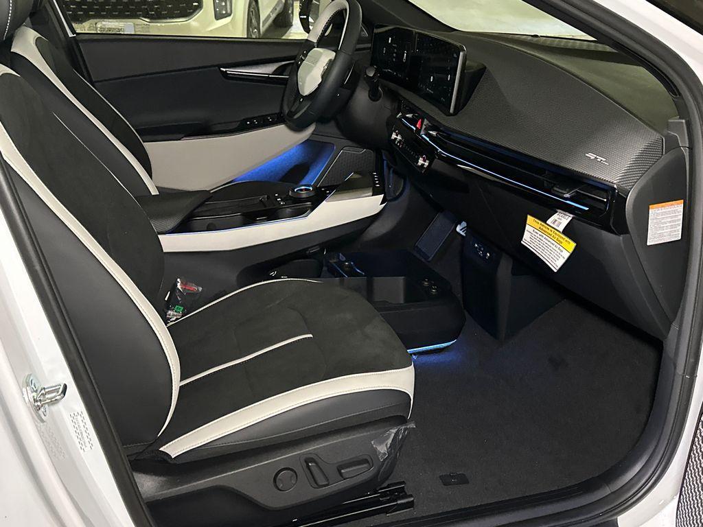 new 2025 Kia EV6 car, priced at $57,414