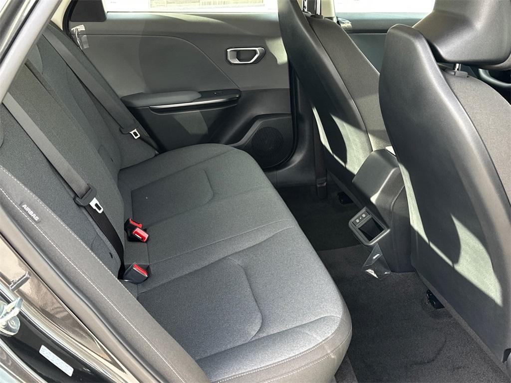 new 2025 Kia K4 car, priced at $22,291