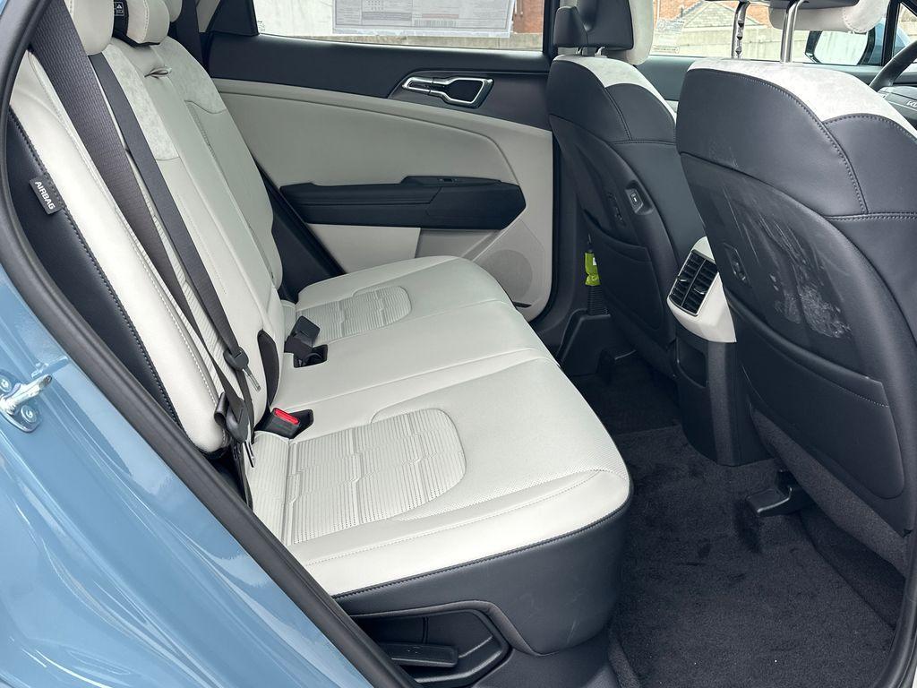 new 2026 Kia Sportage Hybrid car