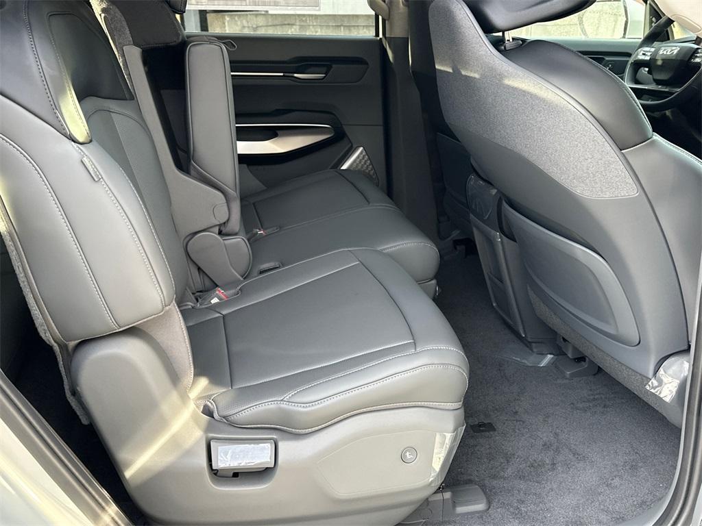 new 2026 Kia EV9 car, priced at $48,235