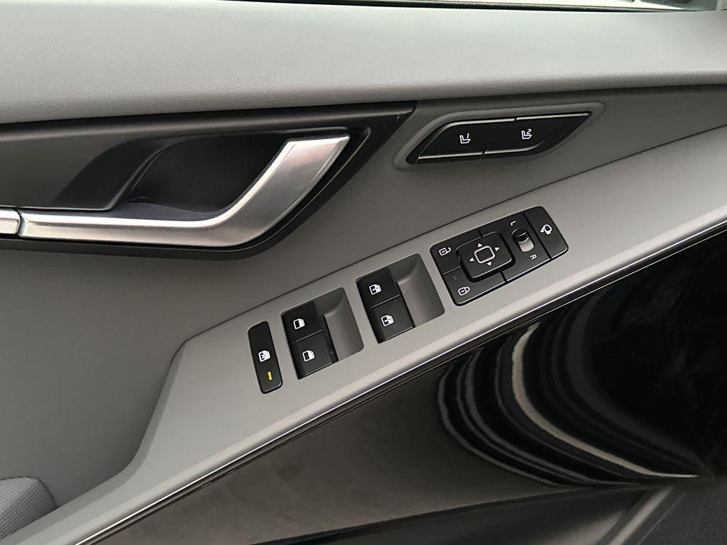 new 2026 Kia Niro car, priced at $32,536