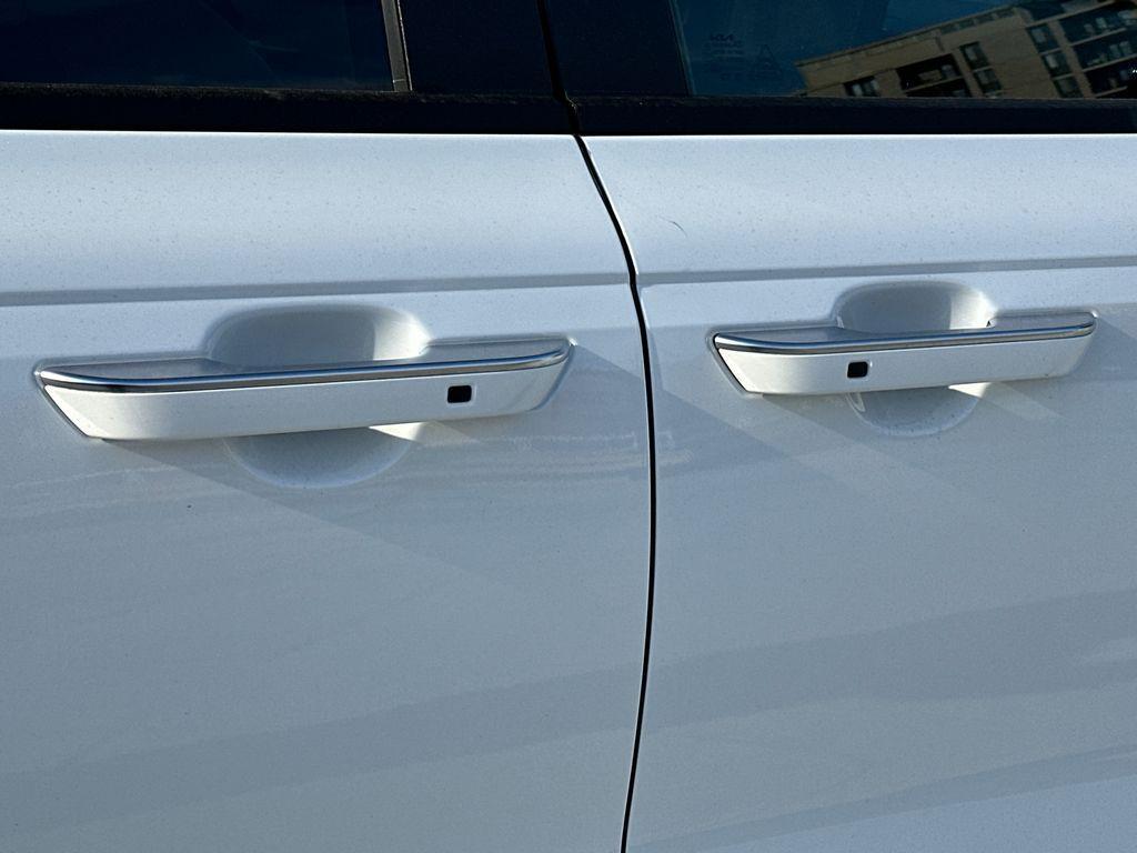 new 2026 Kia Carnival car, priced at $40,292