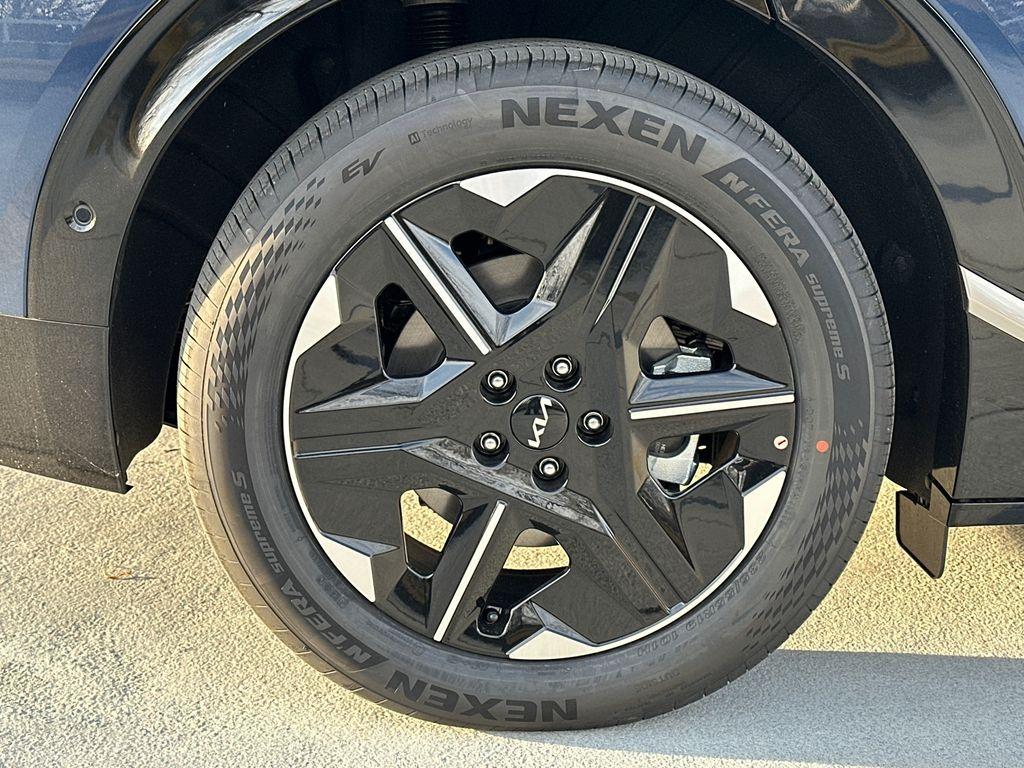 new 2025 Kia EV6 car, priced at $52,510