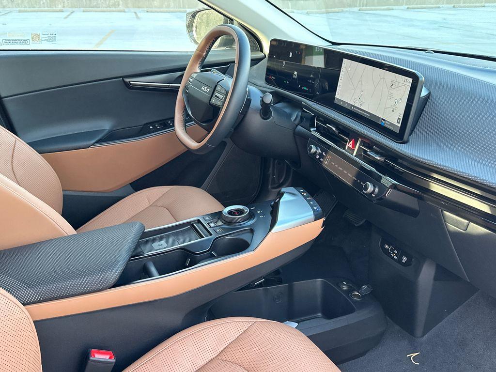 new 2025 Kia EV6 car, priced at $52,510