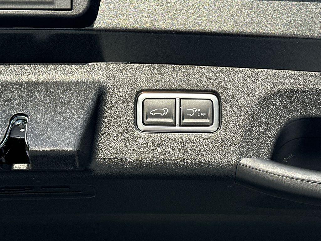 new 2026 Kia Sorento Plug-In Hybrid car, priced at $47,375