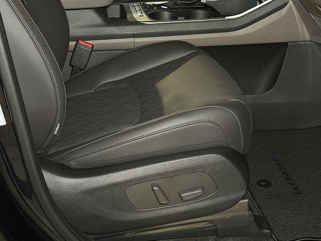 new 2026 Kia Carnival car, priced at $40,183