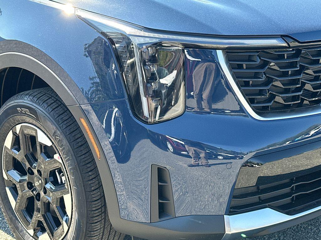 new 2026 Kia Sorento car, priced at $35,574