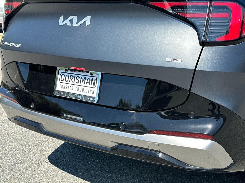 new 2026 Kia Sportage Hybrid car, priced at $39,926