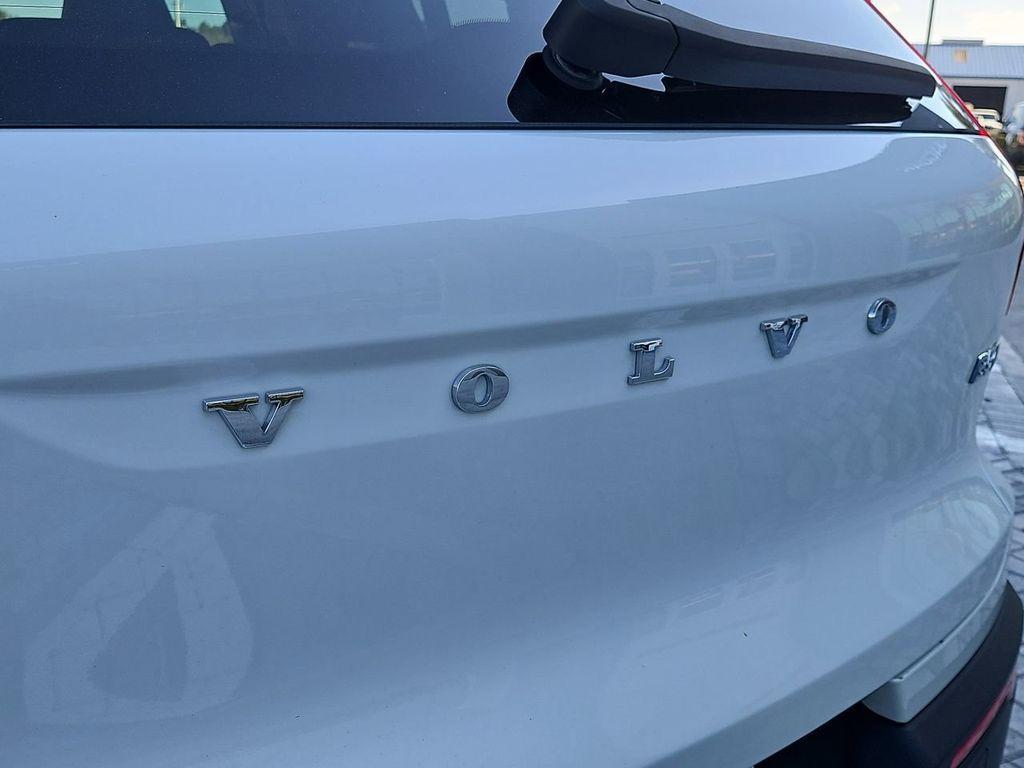 used 2025 Volvo XC40 car, priced at $39,997