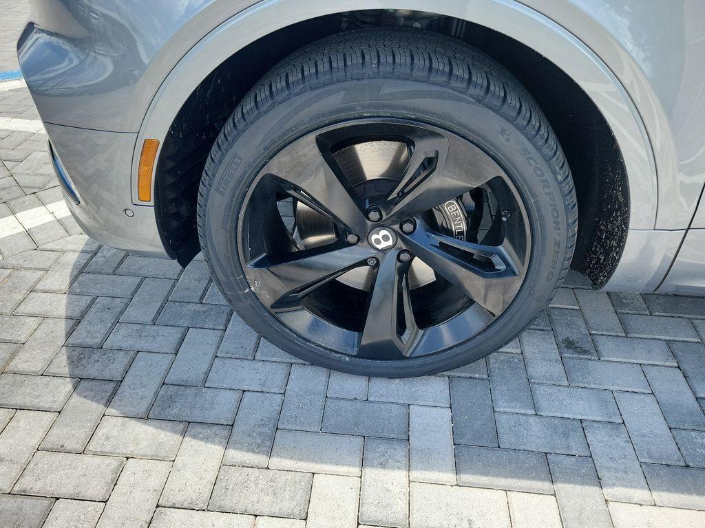 used 2021 Bentley Bentayga car, priced at $127,830