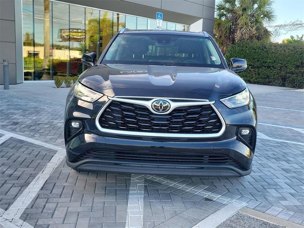 used 2020 Toyota Highlander car, priced at $23,557