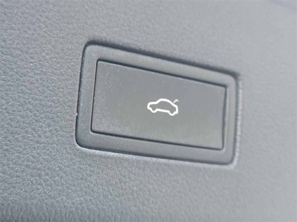 used 2021 Volkswagen Atlas Cross Sport car, priced at $18,997