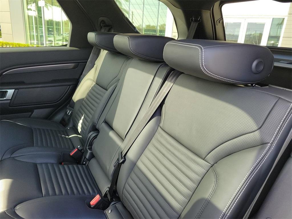 new 2025 Land Rover Discovery car, priced at $79,997