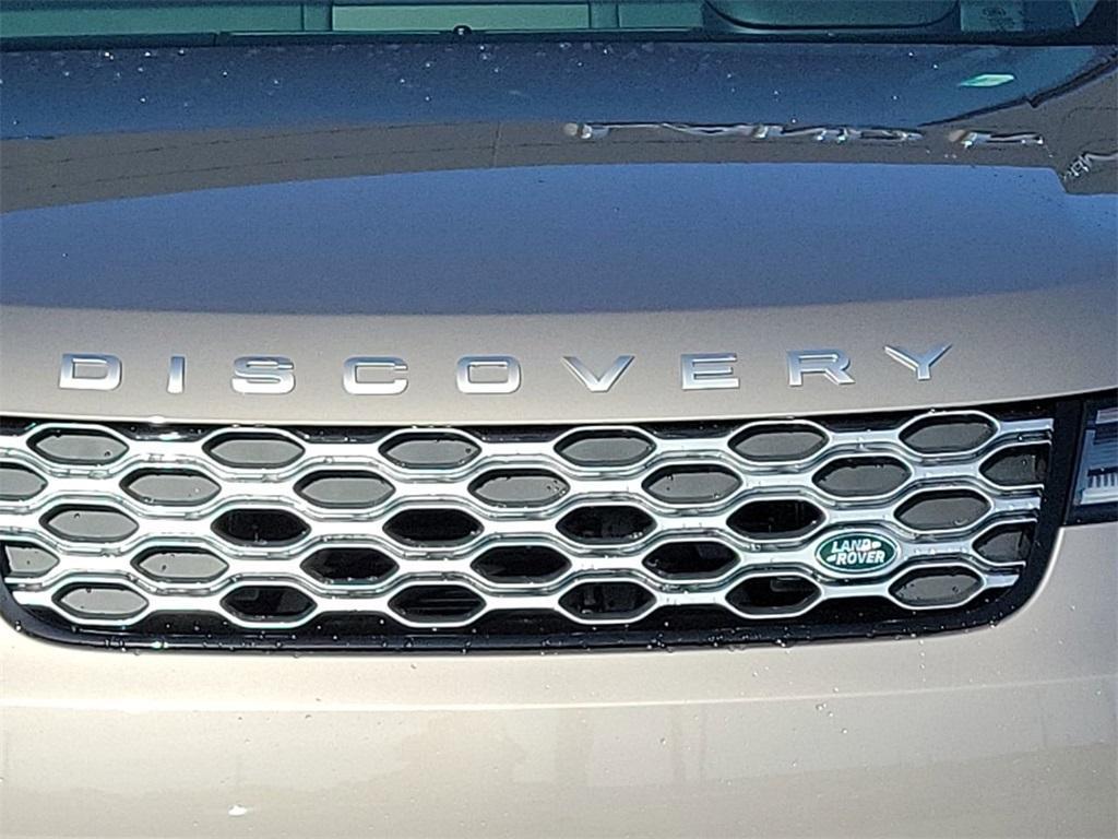 new 2025 Land Rover Discovery car, priced at $79,997