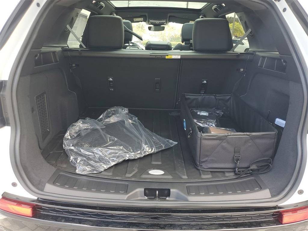 new 2025 Land Rover Discovery Sport car, priced at $57,418