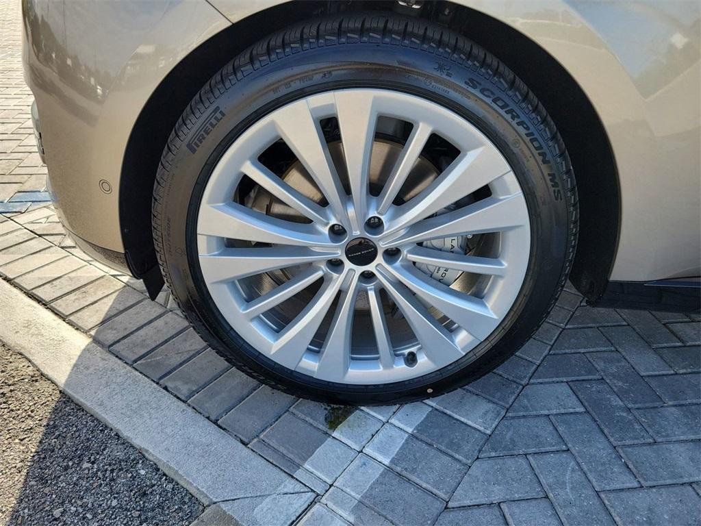 new 2026 Land Rover Range Rover car, priced at $153,205