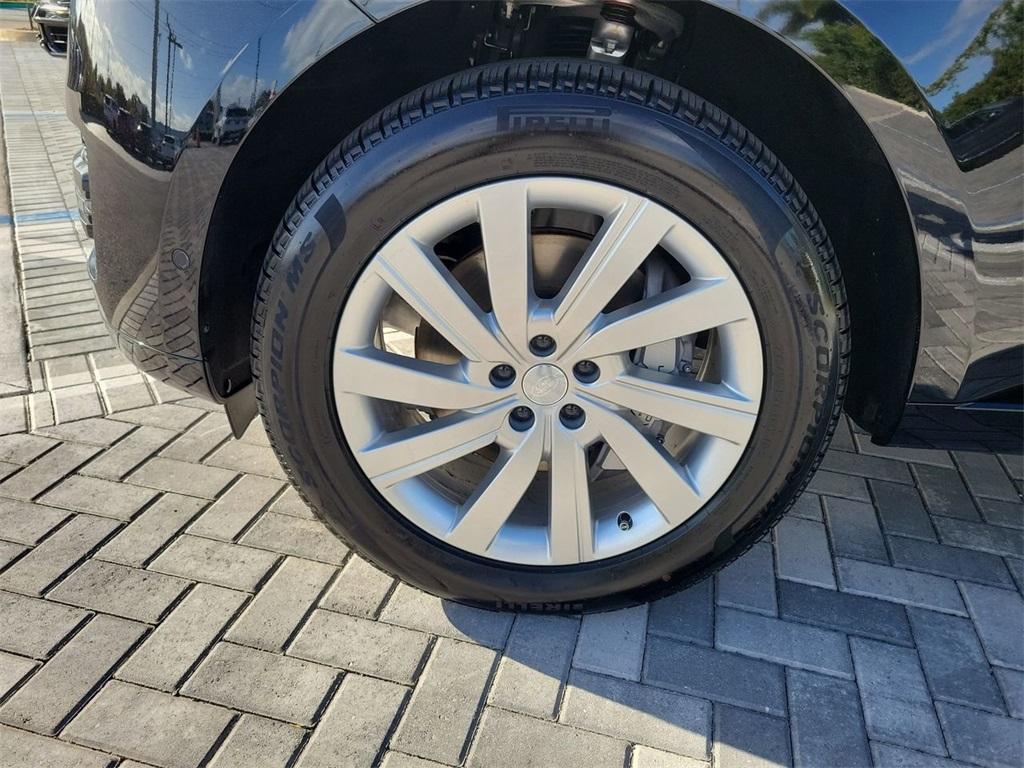 new 2025 Land Rover Range Rover car, priced at $130,225