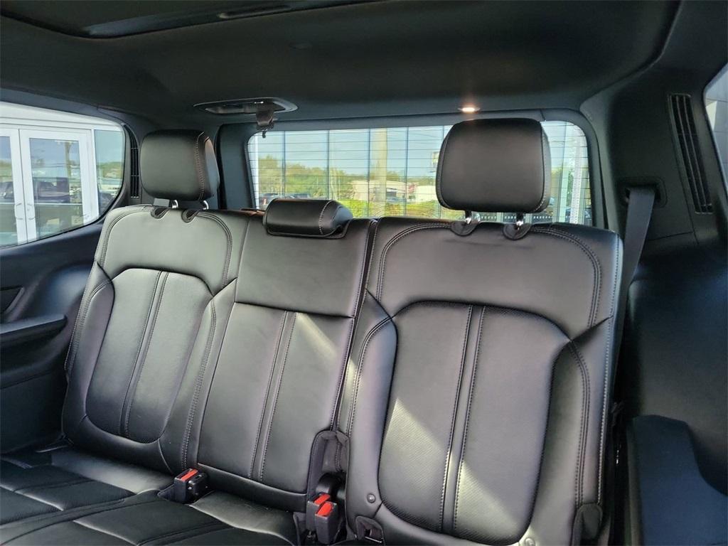 used 2024 Jeep Wagoneer car, priced at $51,997