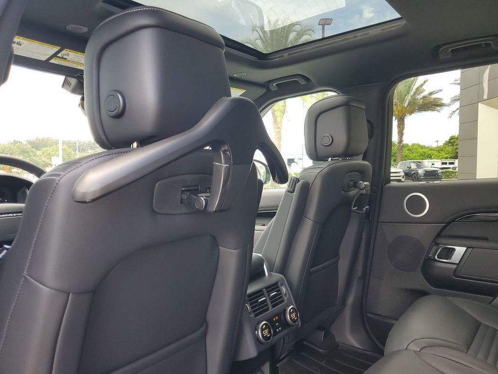 new 2025 Land Rover Discovery car, priced at $64,470