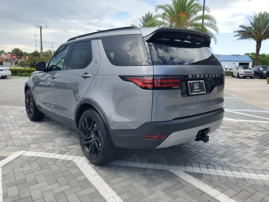 new 2025 Land Rover Discovery car, priced at $64,470