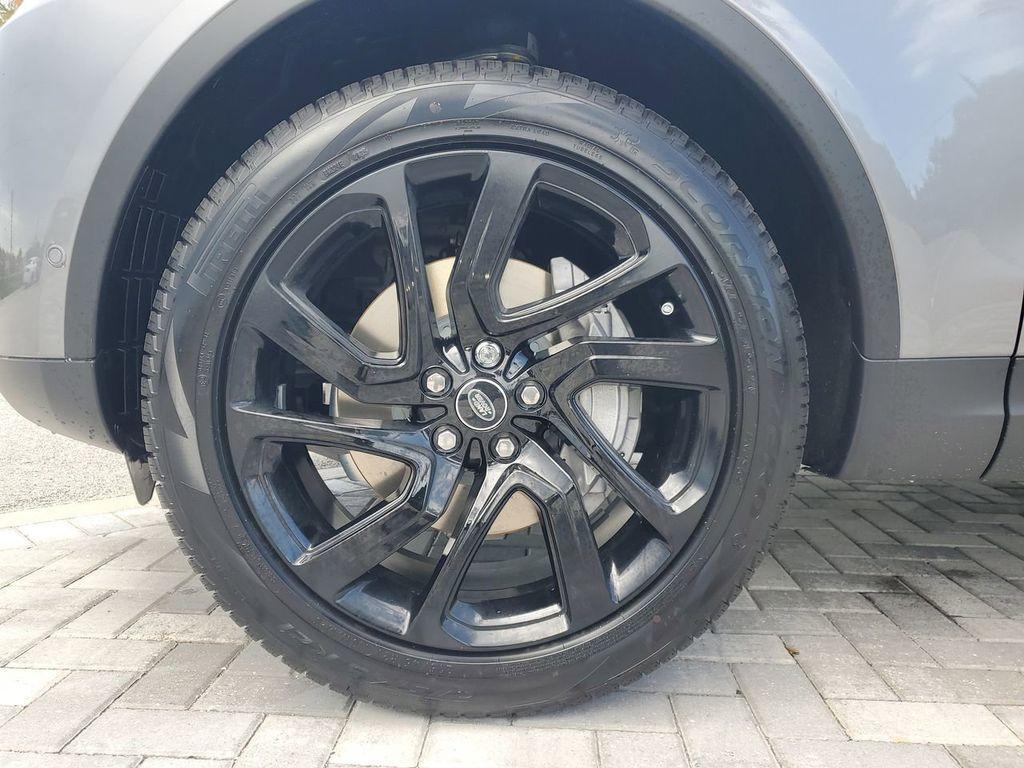 new 2025 Land Rover Discovery car, priced at $64,470