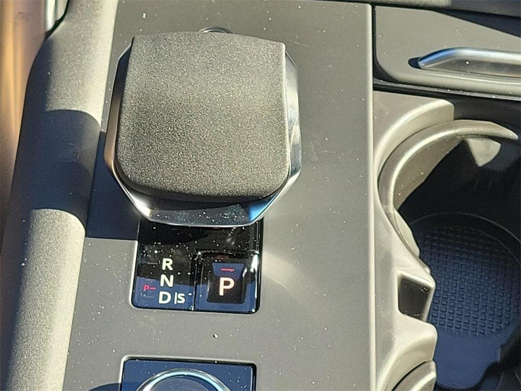 new 2026 Land Rover Discovery car, priced at $79,026