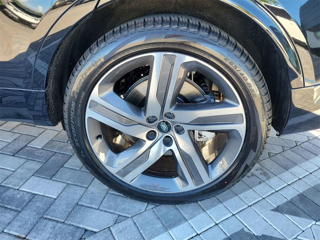 new 2026 Land Rover Discovery car, priced at $79,026