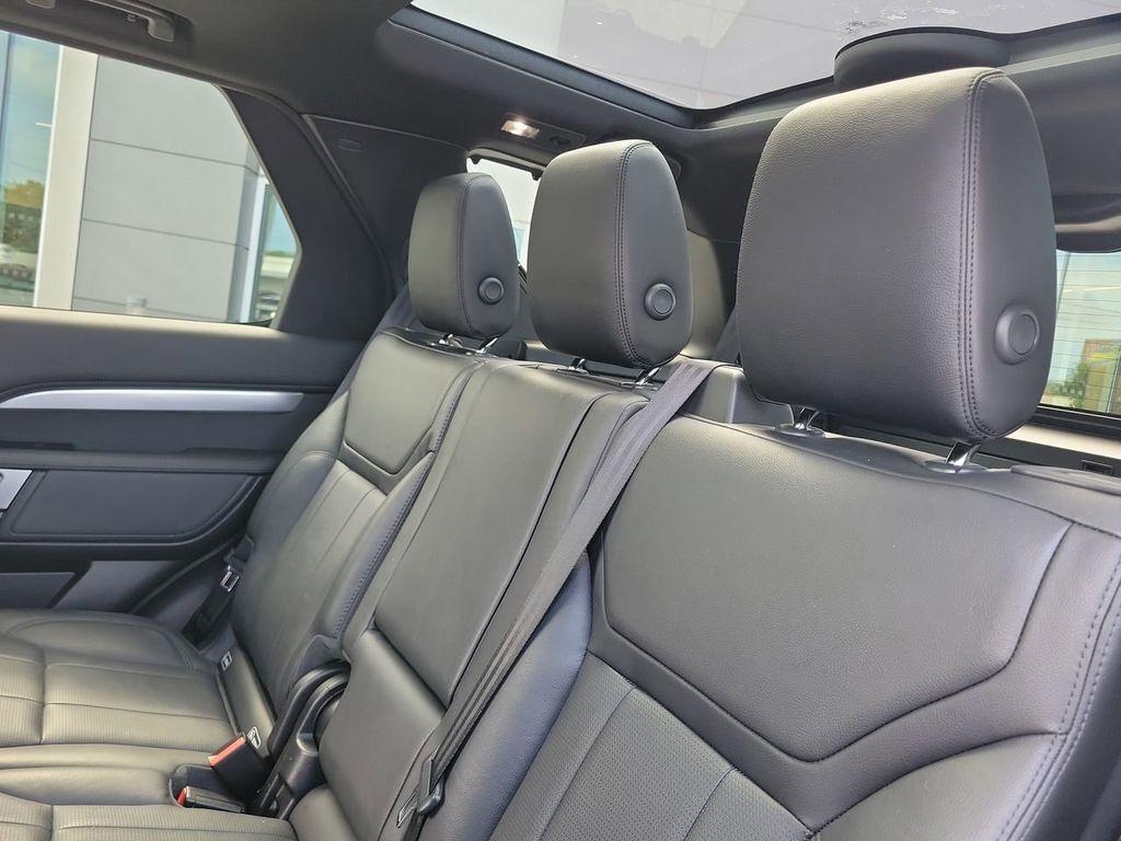 used 2020 Land Rover Discovery car, priced at $29,390