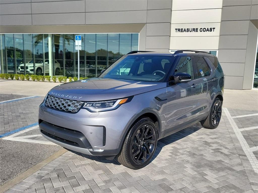 new 2025 Land Rover Discovery car, priced at $65,592