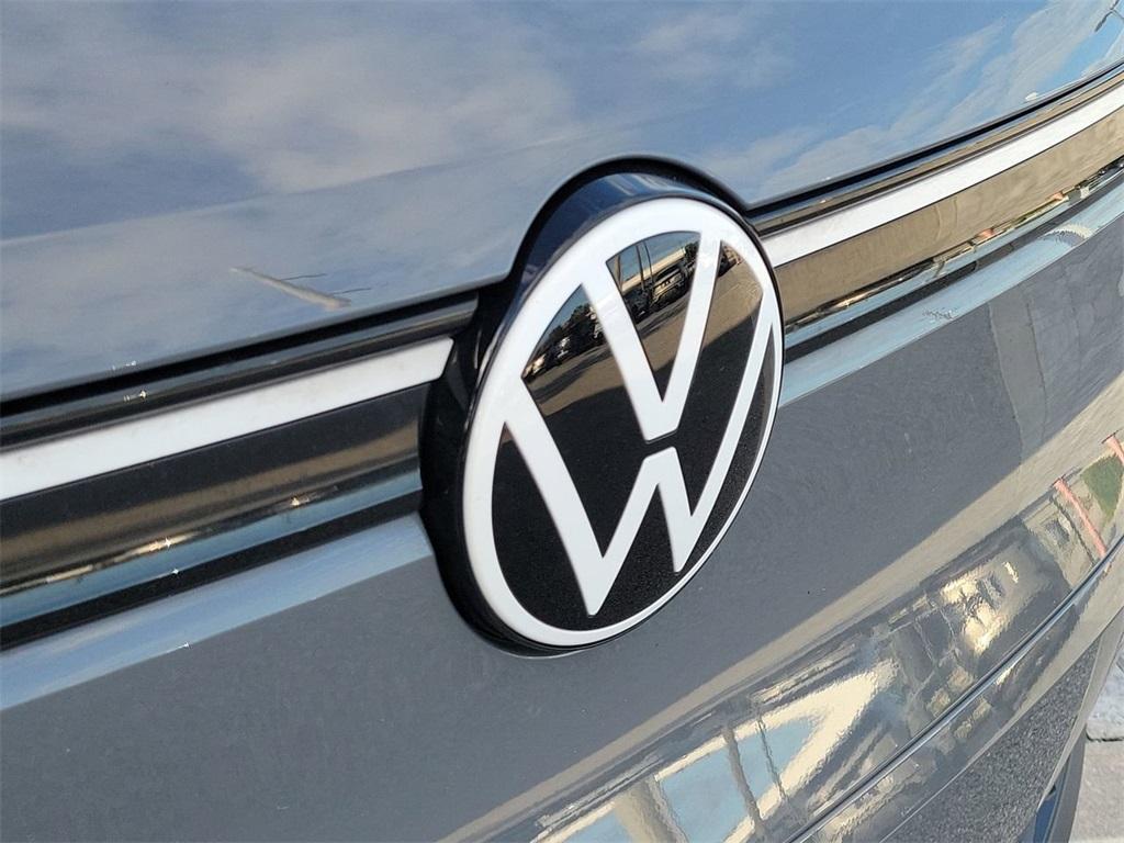 used 2024 Volkswagen ID.4 car, priced at $19,997