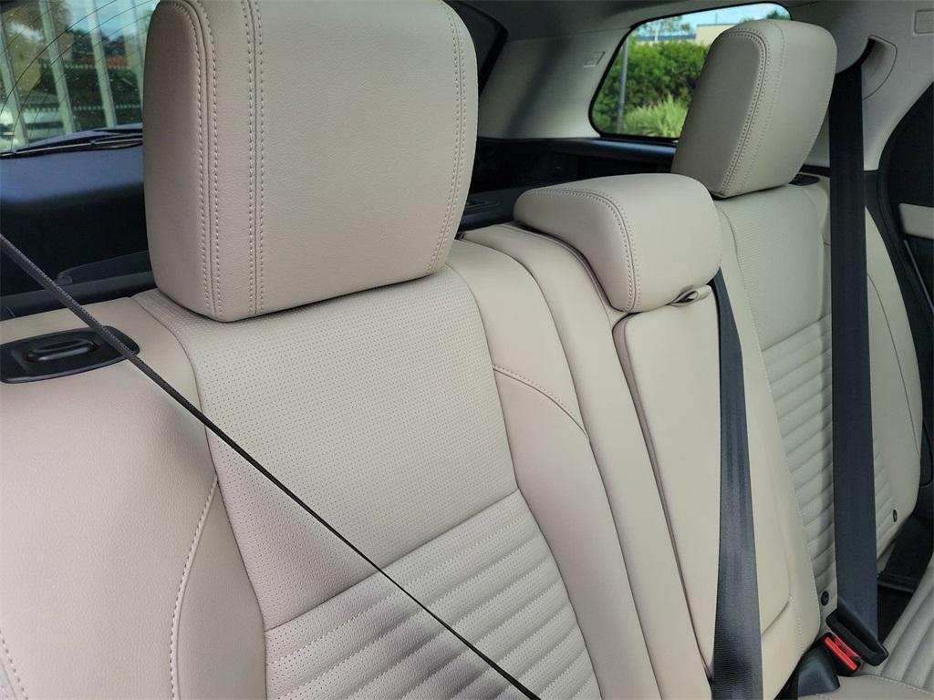 new 2025 Land Rover Discovery Sport car, priced at $51,997