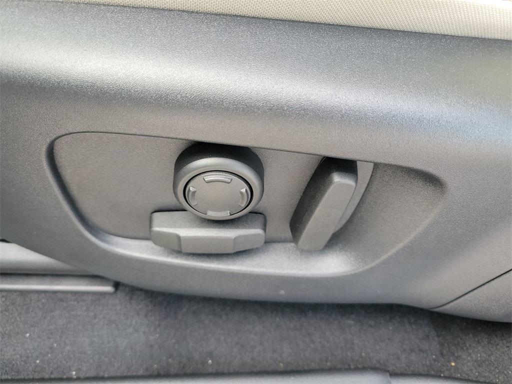 new 2025 Land Rover Discovery Sport car, priced at $51,997