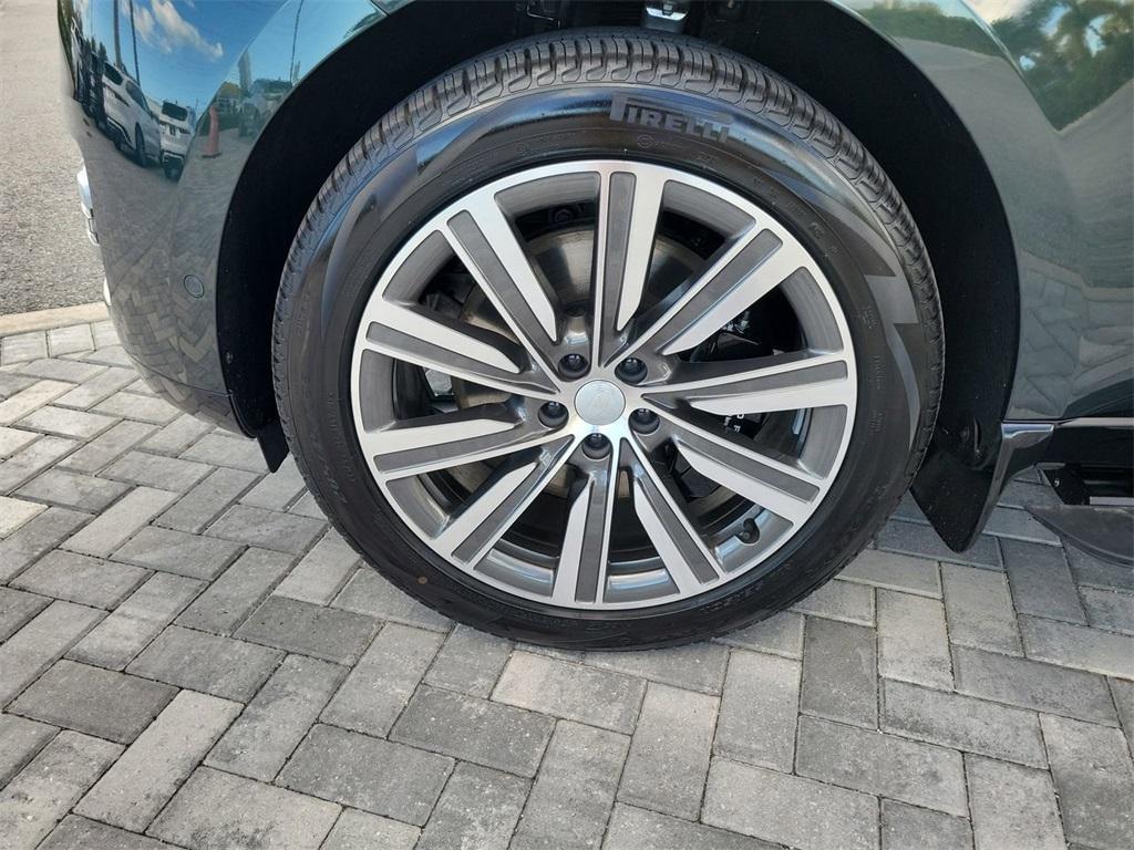 used 2025 Land Rover Range Rover car, priced at $174,997