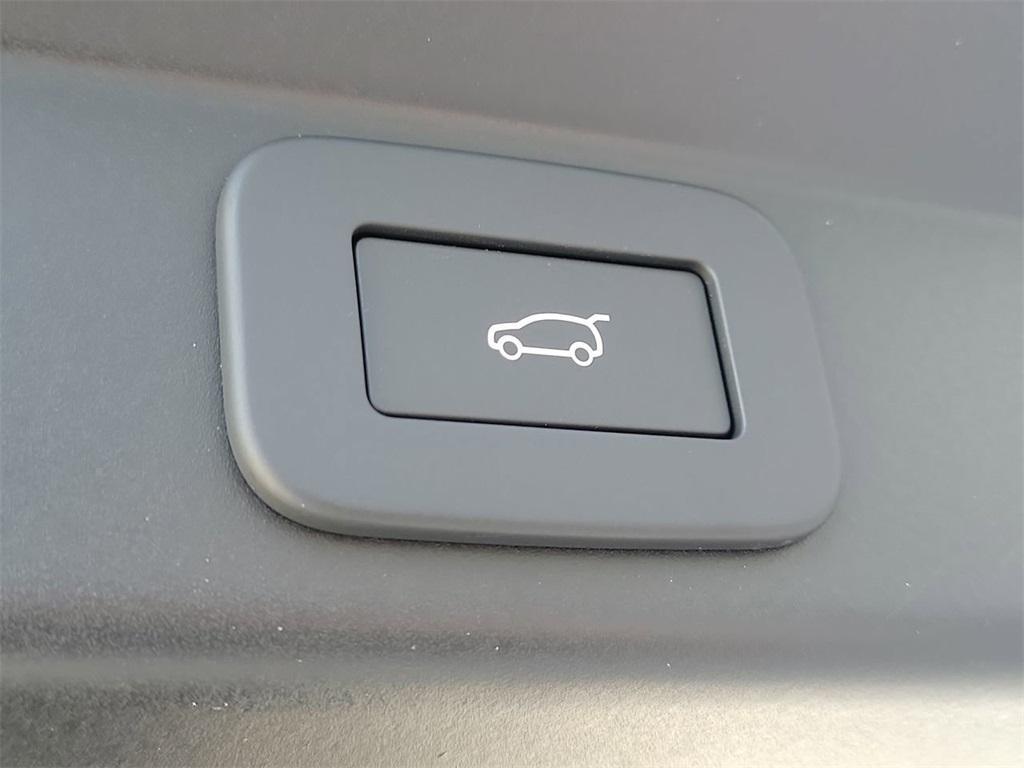 new 2026 Land Rover Range Rover Sport car, priced at $107,560