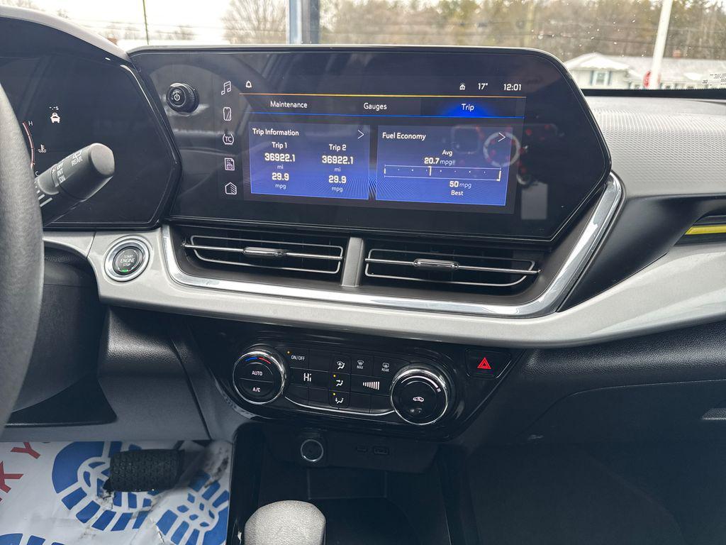 used 2024 Chevrolet Trax car, priced at $19,000