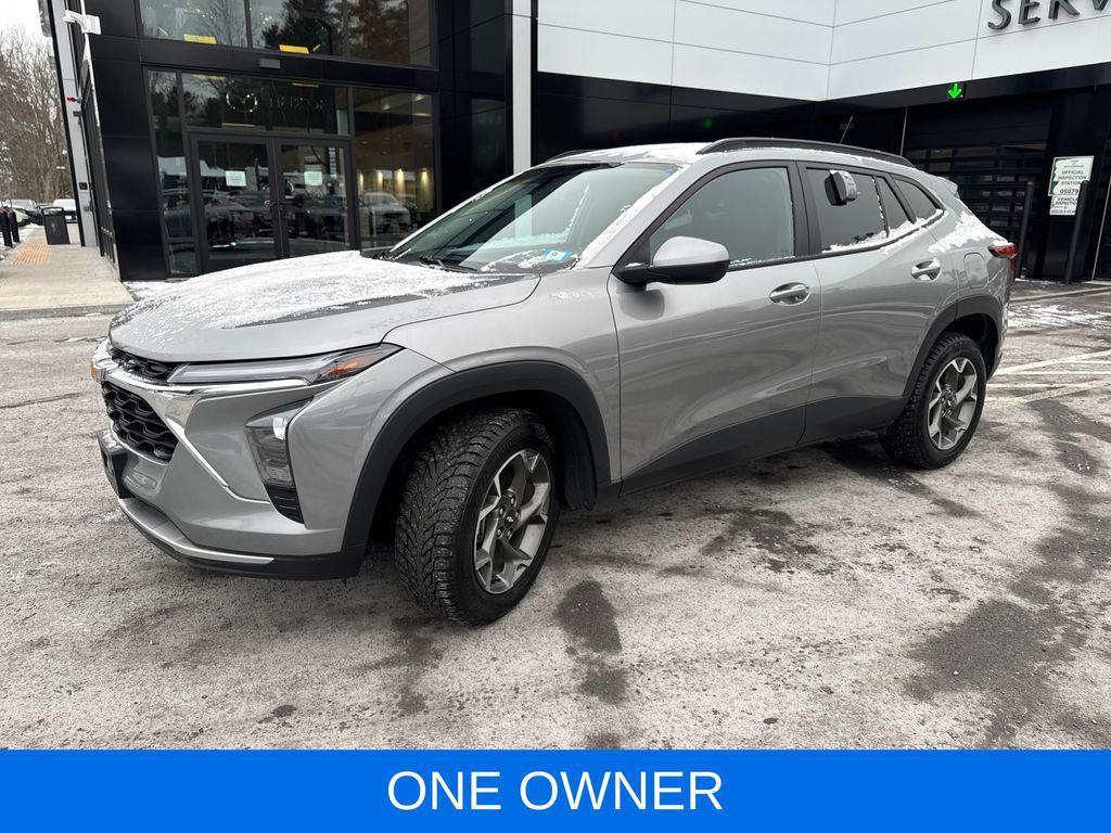 used 2024 Chevrolet Trax car, priced at $19,000