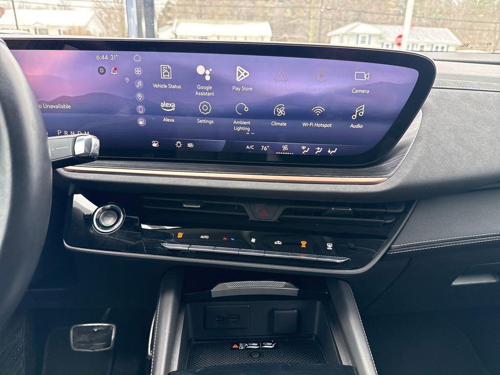 used 2025 Buick Envision car, priced at $29,500