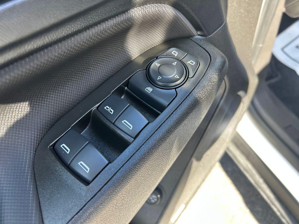 used 2023 Chevrolet Equinox car, priced at $21,800